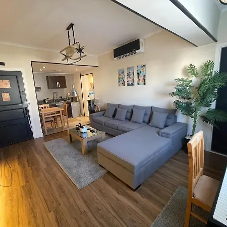 A Modern Cozy 2 Bedroom Condo